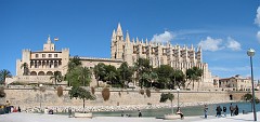 IMG_2988-IMG_2989_S_S Palma de Mallorca - kastély és bazilika.